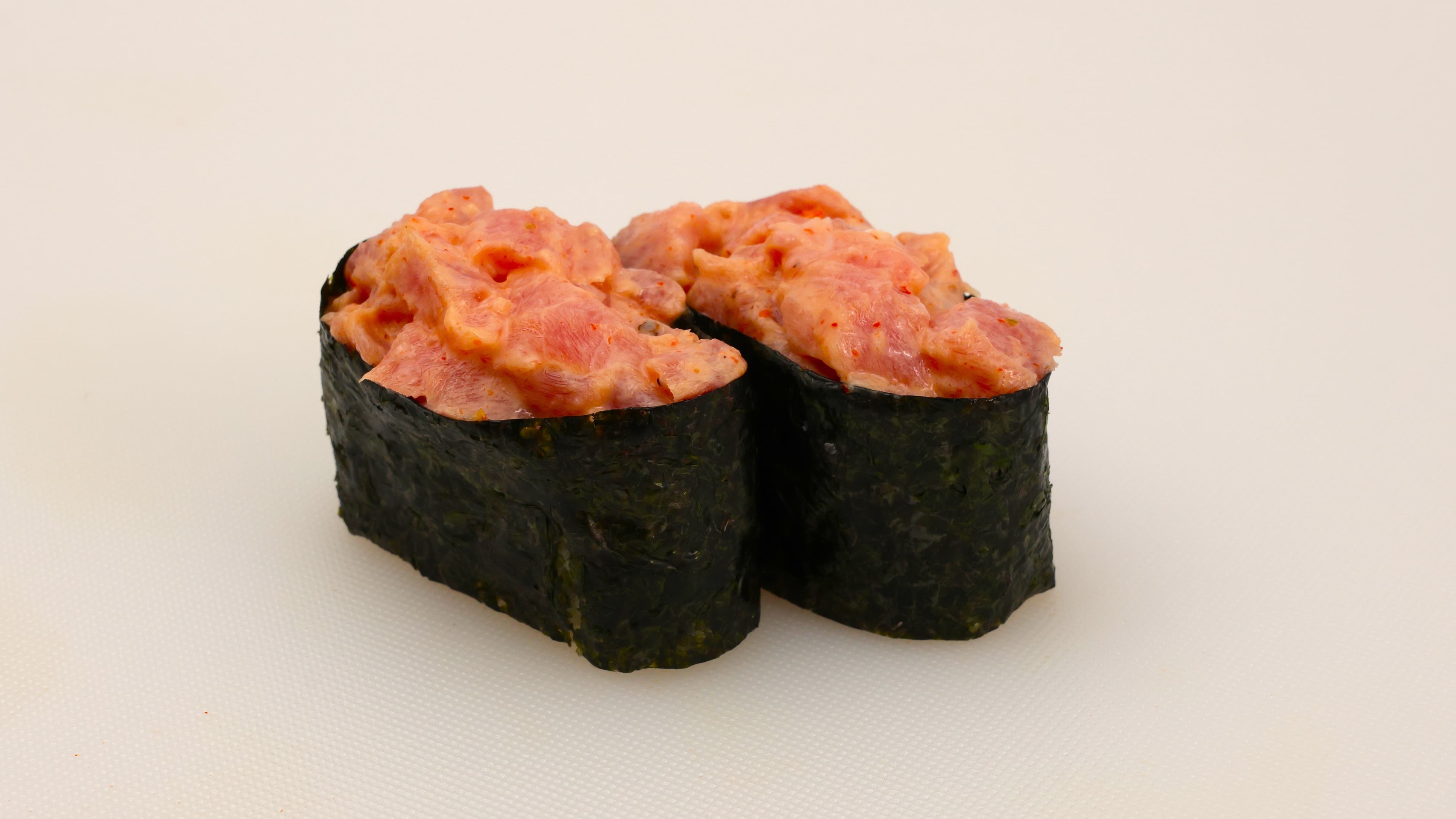 Gunkan spicy-tuna